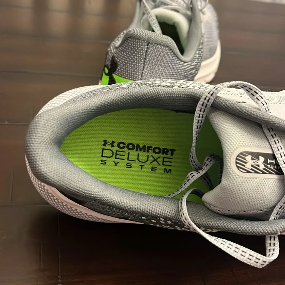Under Armour UA HOVR Turbulence 2 Shoes Sneakers new gray green Mens Size 11.5